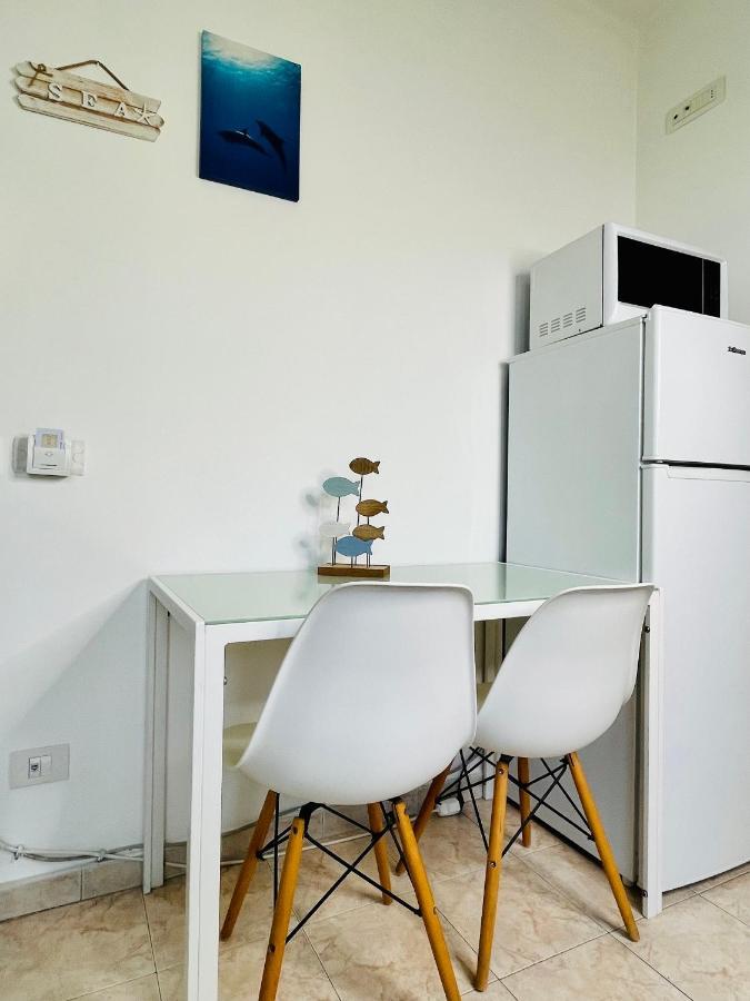 Residence Frontemare Римини Екстериор снимка