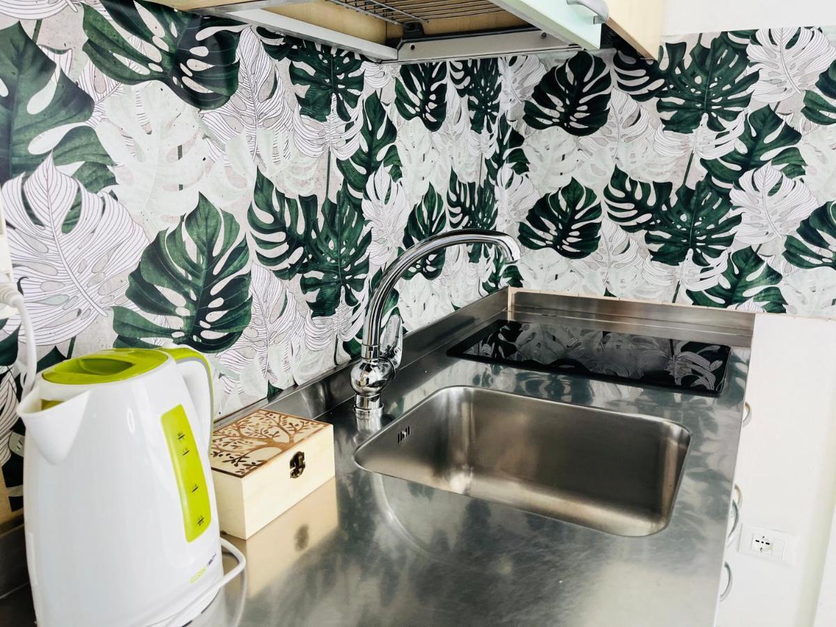 Residence Frontemare Римини Екстериор снимка